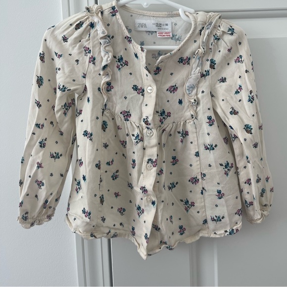 Zara Floral Top - Picture 1 of 1